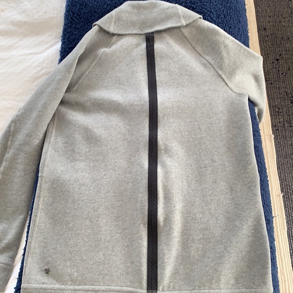 Lululemon sweatshirt jacket - Picture 7 of 7